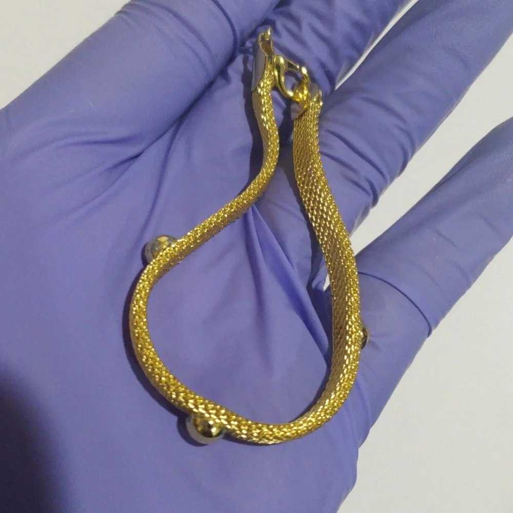 Elegant Gold tone Bracelet Size 7 - Women's Fashion Jewelry